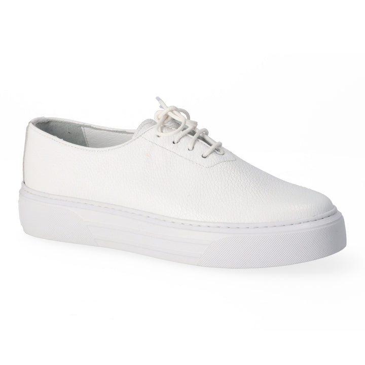 White sports shoes
